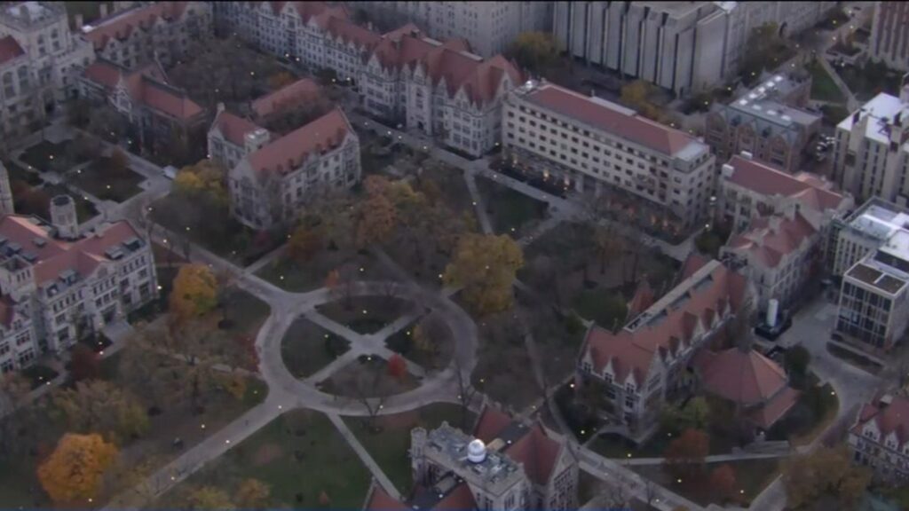University of Chicago Law to ban phones, laptops in classroom for first