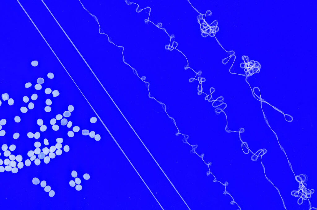 MIT engineers design recyclable elastic yarn