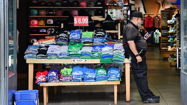 Inventory is tricky business — retailers want to sell as much as possible, but don't want excess items sitting on warehouse shelves.