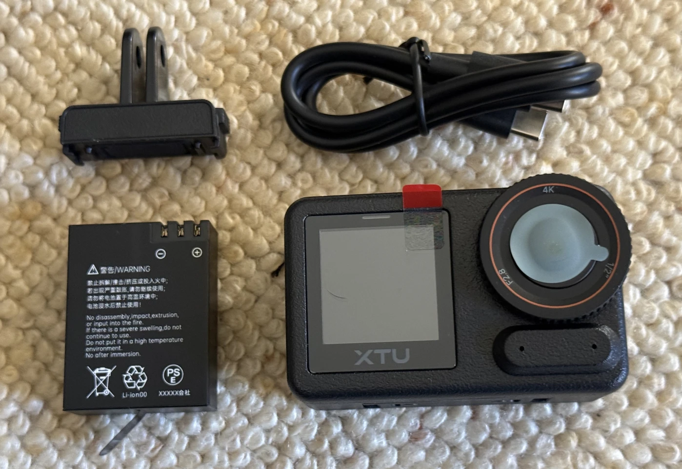 The standard package comes with camera, battery, charger and magnetic mount